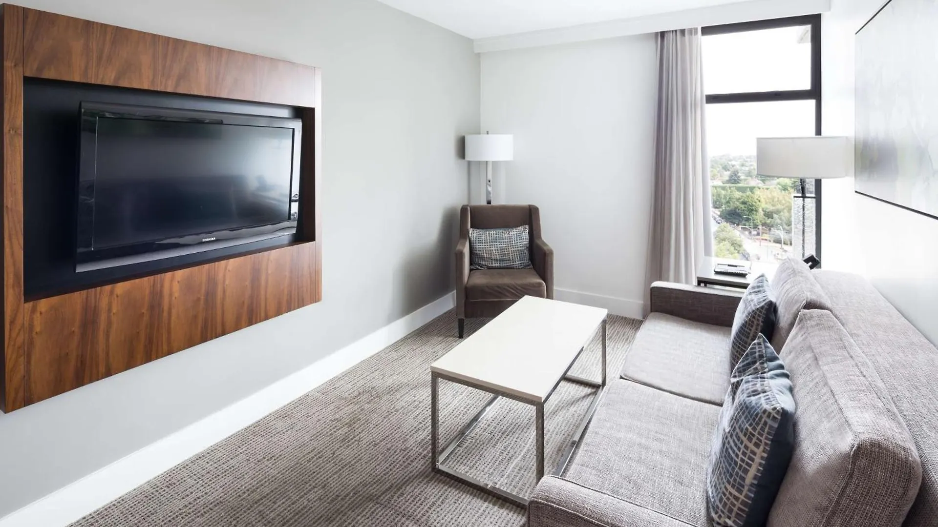 ****  Doubletree By Hilton Hotel & Suites Victoria Canada